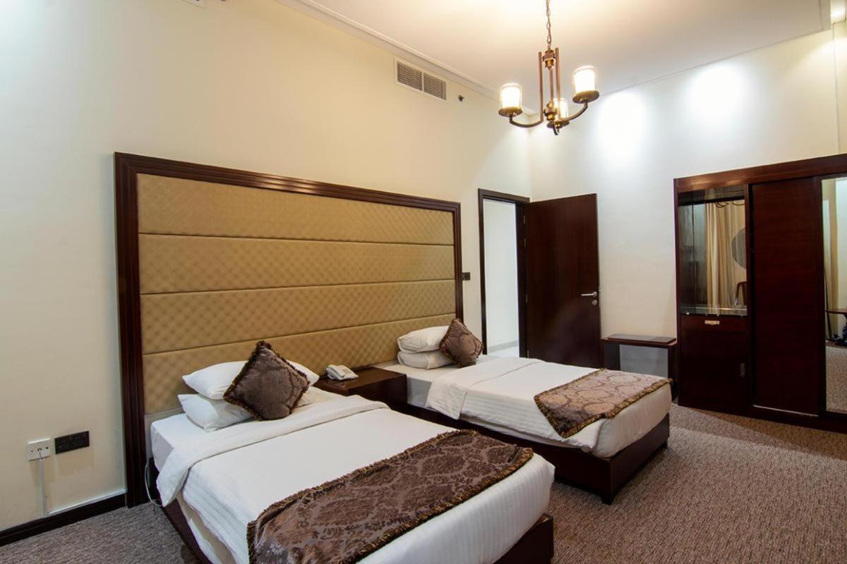 Better Living Hotel Apartments Dubai Exterior foto